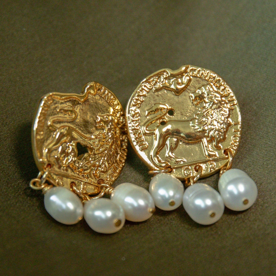 Golden Coin Pearl Earring