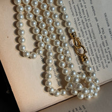 Load image into Gallery viewer, Classic Long Pearls Necklace
