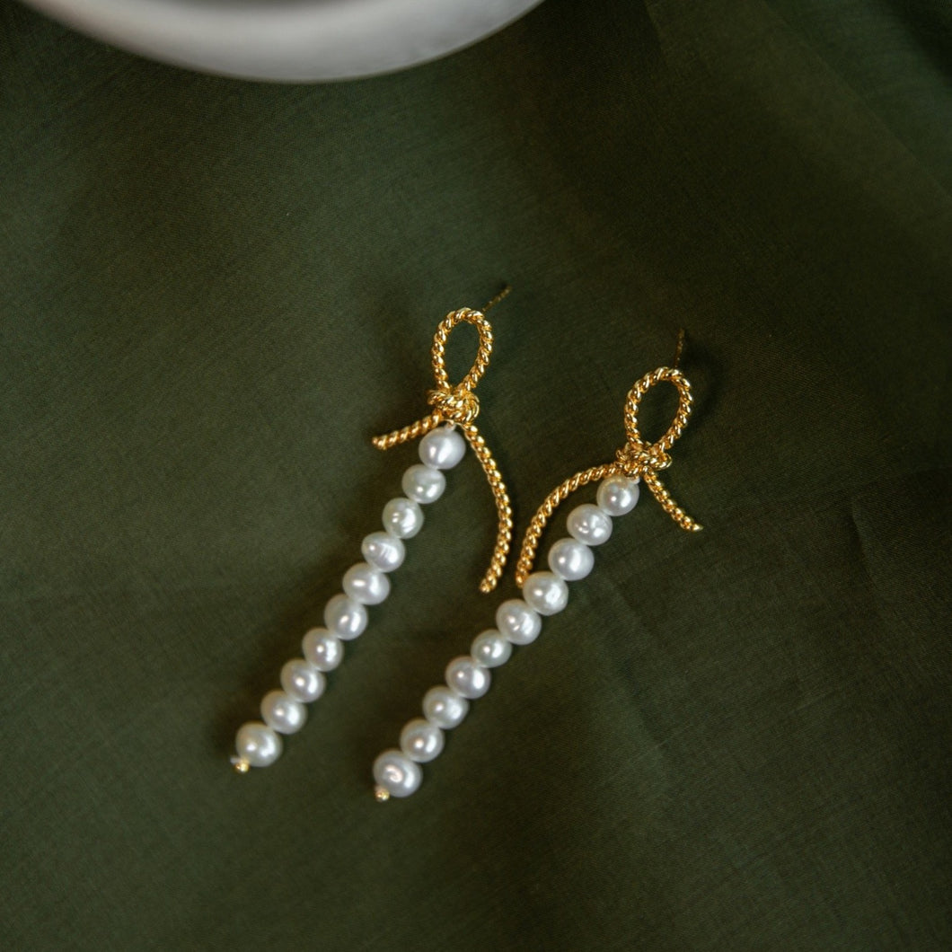 Helical Pearl Earring