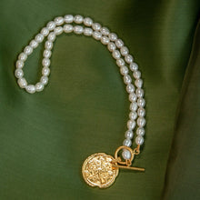 Load image into Gallery viewer, Voyage Coin Pearl Necklace
