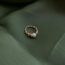 Load image into Gallery viewer, Twisted Pearl Ring
